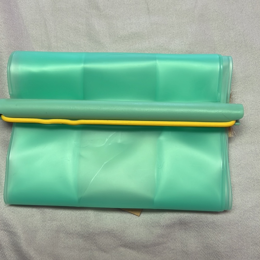 Reusable Lunch Box/Storage Container - Picture 3 of 3